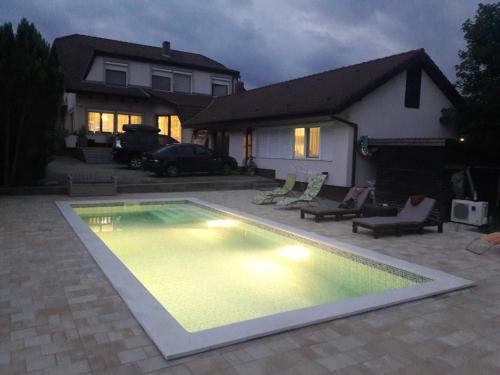 Respect Apartament — 4-Star Luxury Hotel in Heviz, Hungary