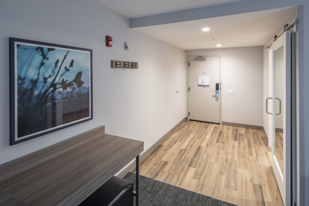 Hampton Inn & Suites Rocky Hill Hartford South - photo 18
