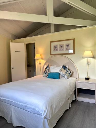 Coco Plum Beach & Tennis Club & Marina - photo 31