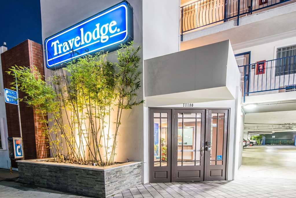Travelodge by Wyndham Culver City - photo 4