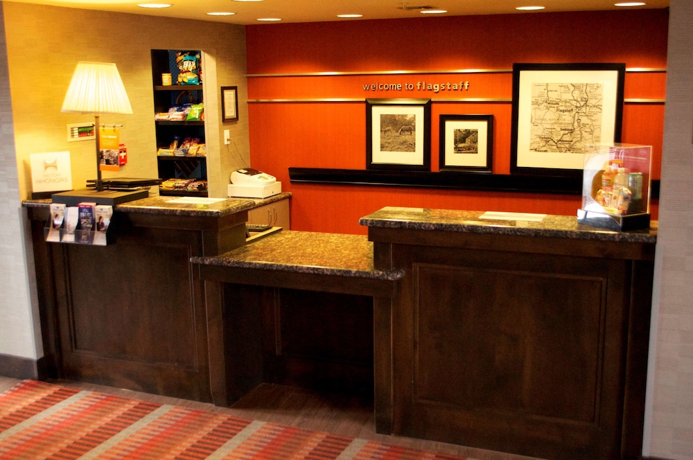 Hampton Inn & Suites Flagstaff - photo 3