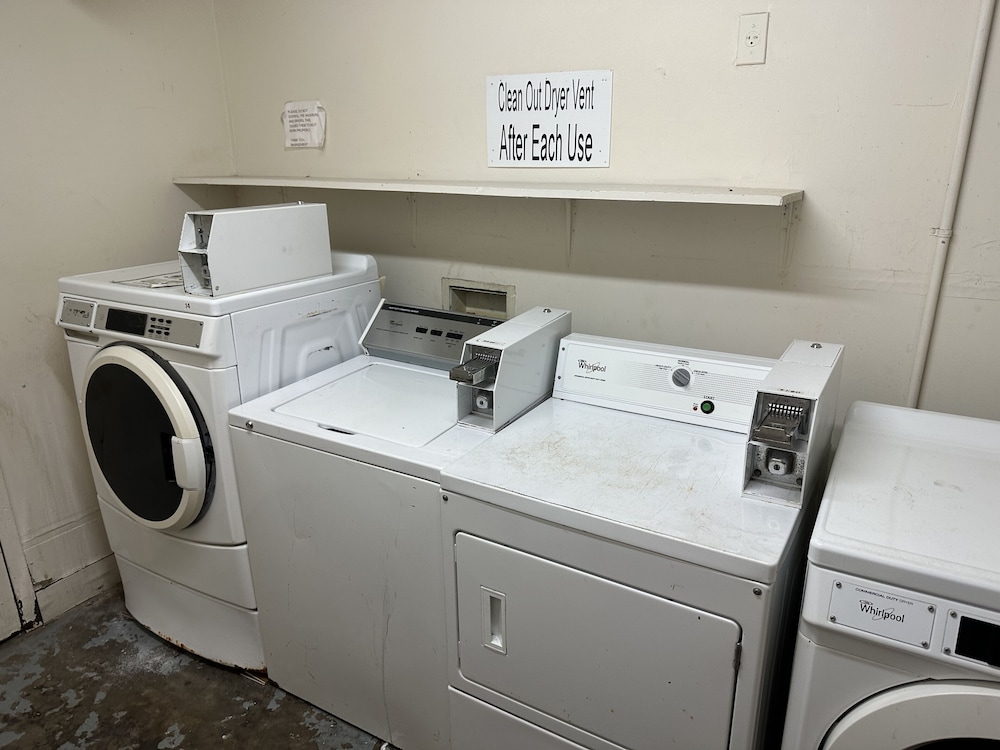 Daniel Boone Motor Inn - photo 12