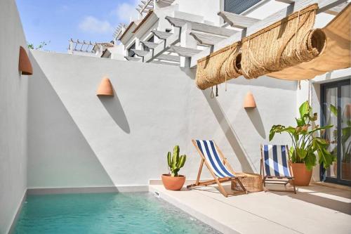 Private Pool Casa Naranja by Esencia Marbella — 4-Star Luxury Hotel in Estepona, Spain