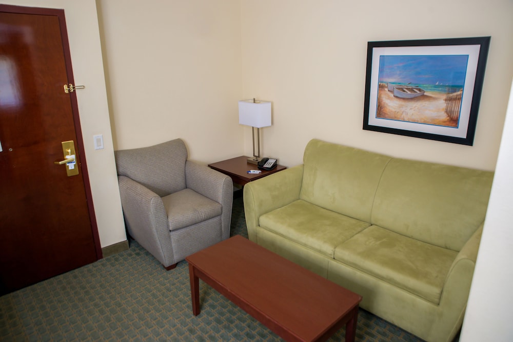 Holiday Inn Express & Suites Cocoa by IHG - photo 16