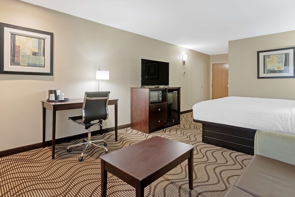 Best Western Plus Lonoke Hotel - photo 12