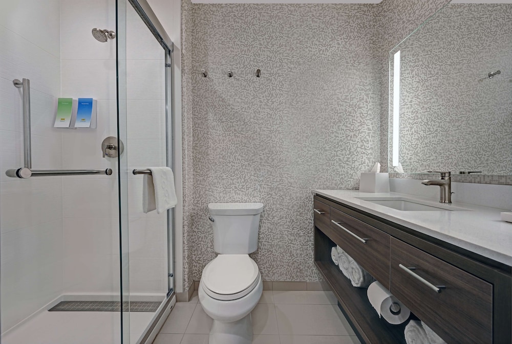 Home2 Suites by Hilton Tracy - photo 24