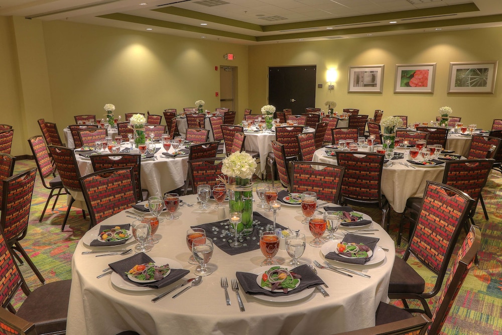 Hilton Garden Inn Pigeon Forge - photo 72