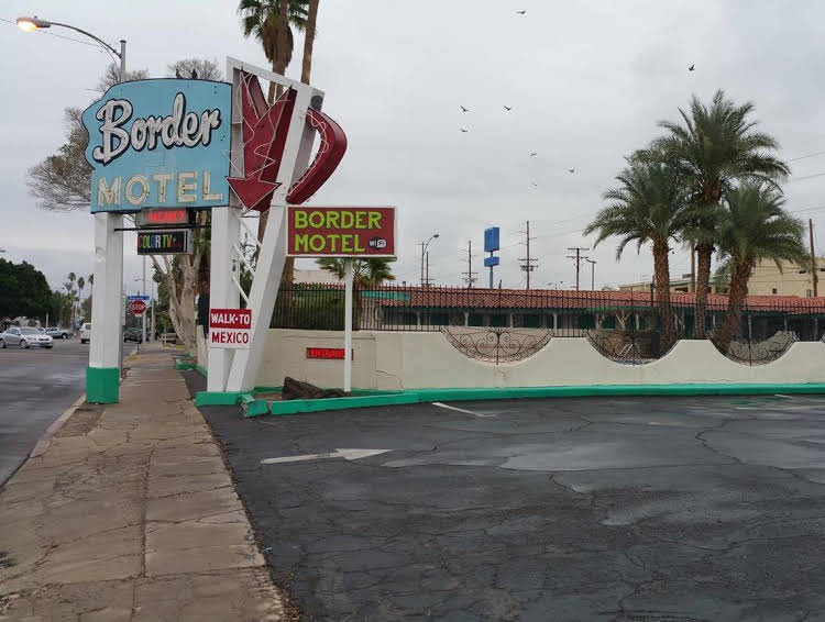 Border Motel - photo 12