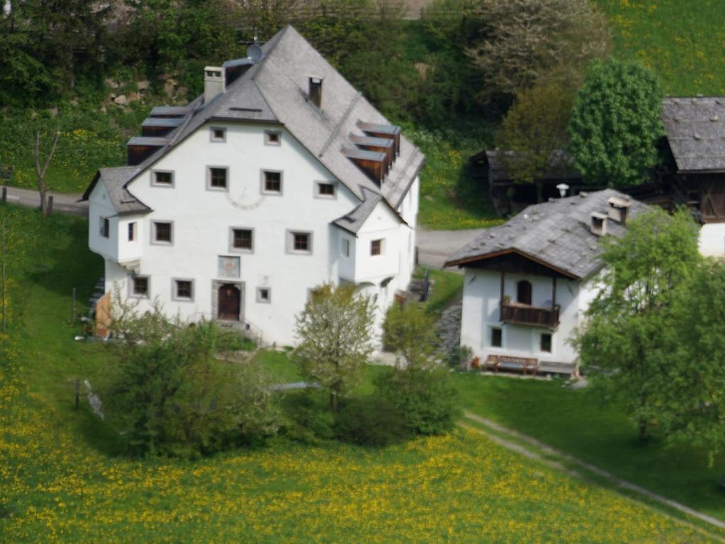 Ansitz Bergrichter — hotel in Cadipietra