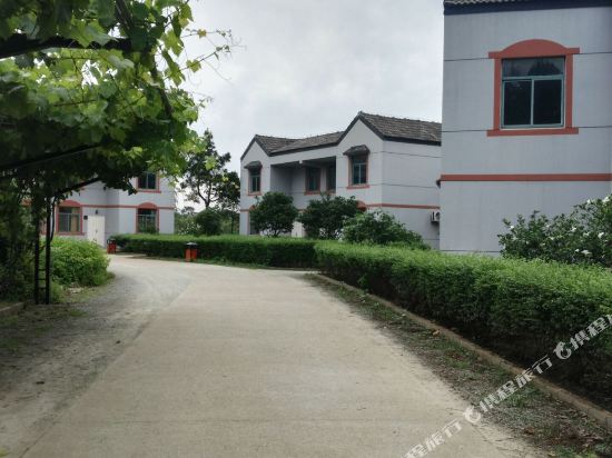 Hujie Shuipo Liangshan Resort in Guangshui, People's Republic of China