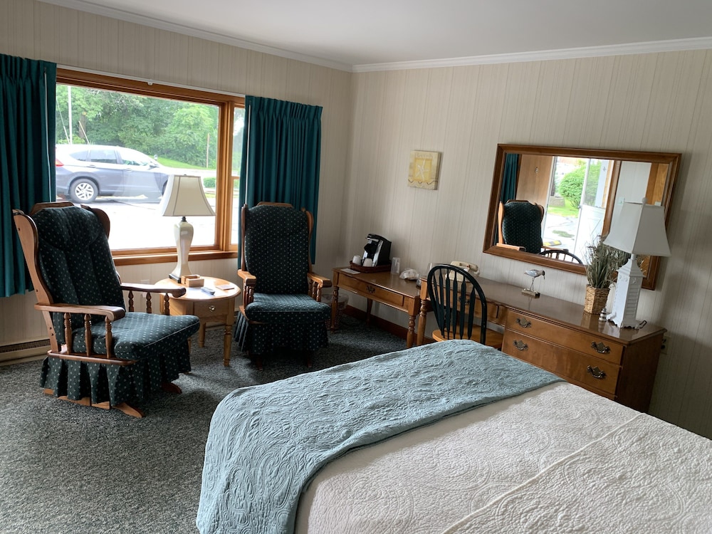 Towne Lyne Motel - photo 26
