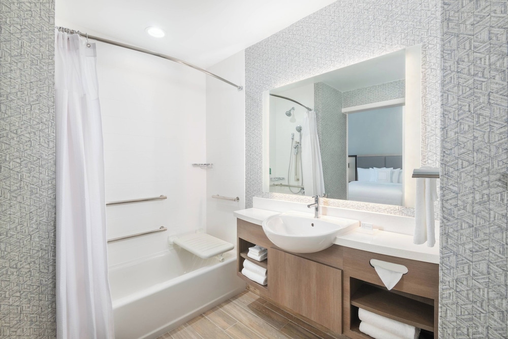 SpringHill Suites by Marriott Panama City Beach Beachfront - photo 19