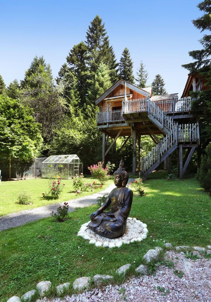 Les Lodges de Babylone - last minute hotel in Larringes