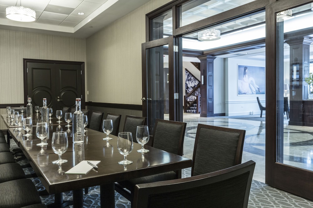 La Banque Hotel - photo 35