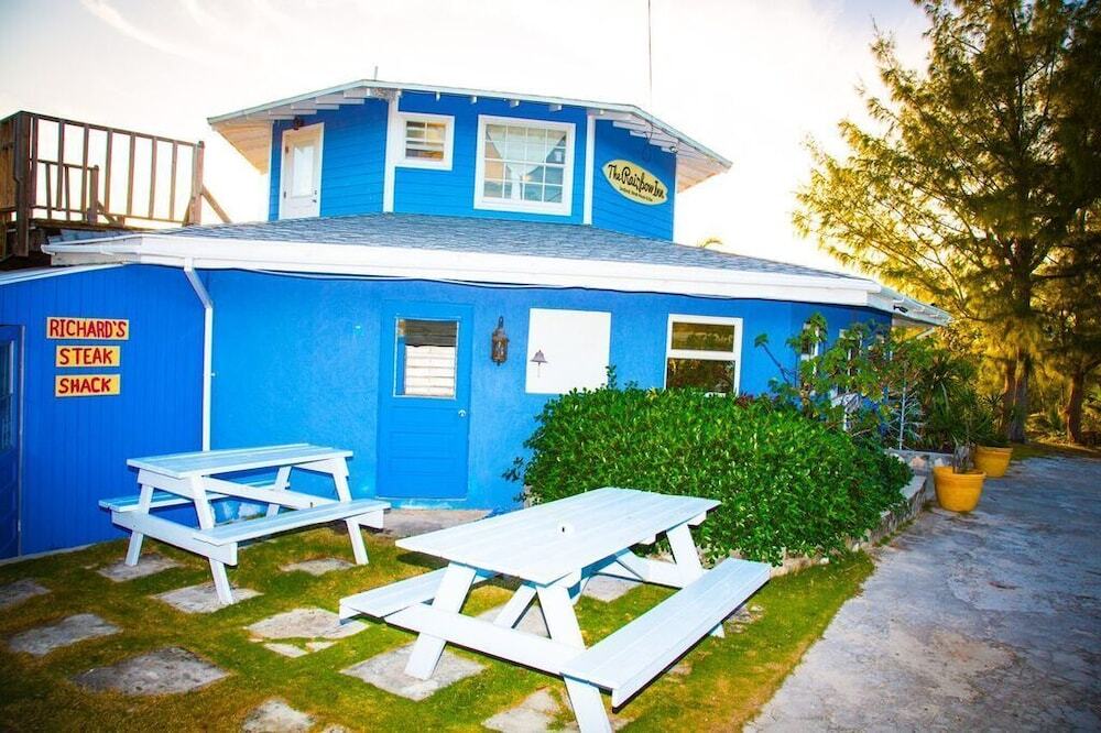 Rainbow Inn — hotel in Alice Town