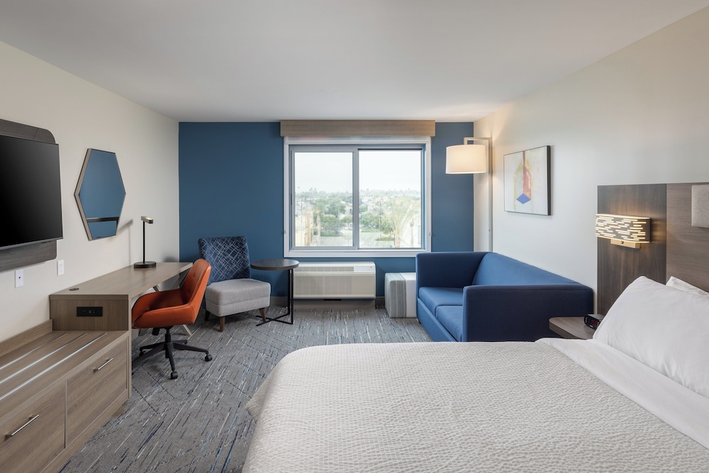 Holiday Inn Express & Suites Hawaiian Gardens by IHG - photo 8