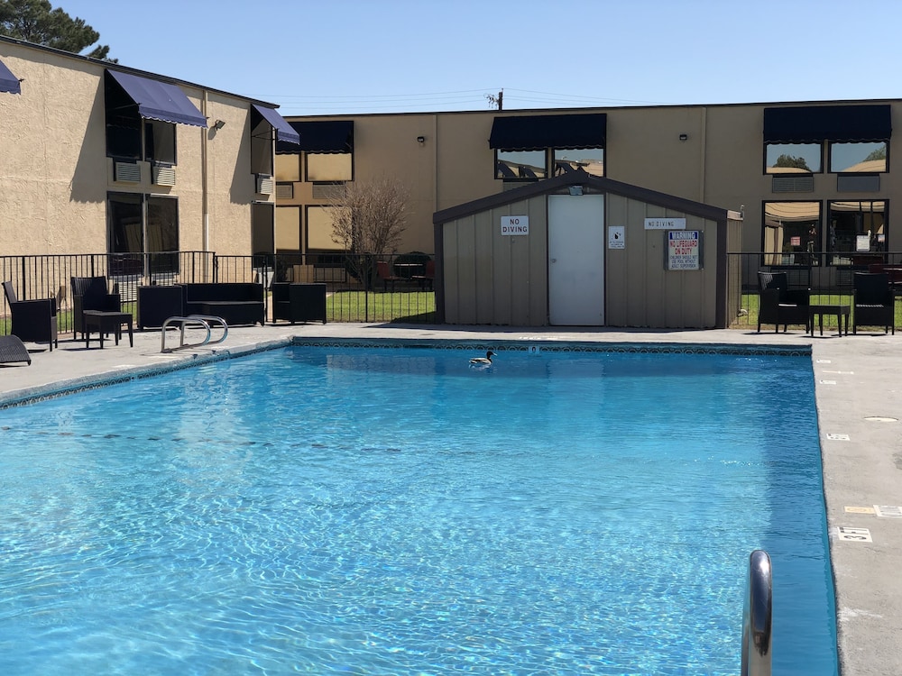 Abilene Whitten Inn - photo 14