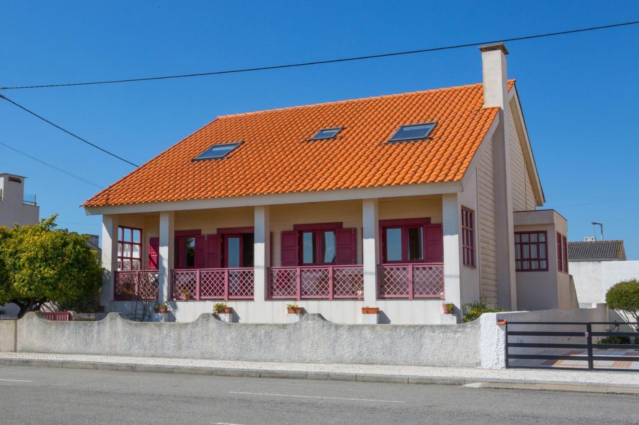Casa Palheiro Amarelo Da Biarritz — 4-Star Luxury Hotel in Ilhavo, Portugal