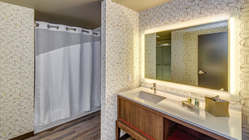 Holiday Inn & Suites Bellingham by IHG - photo 57