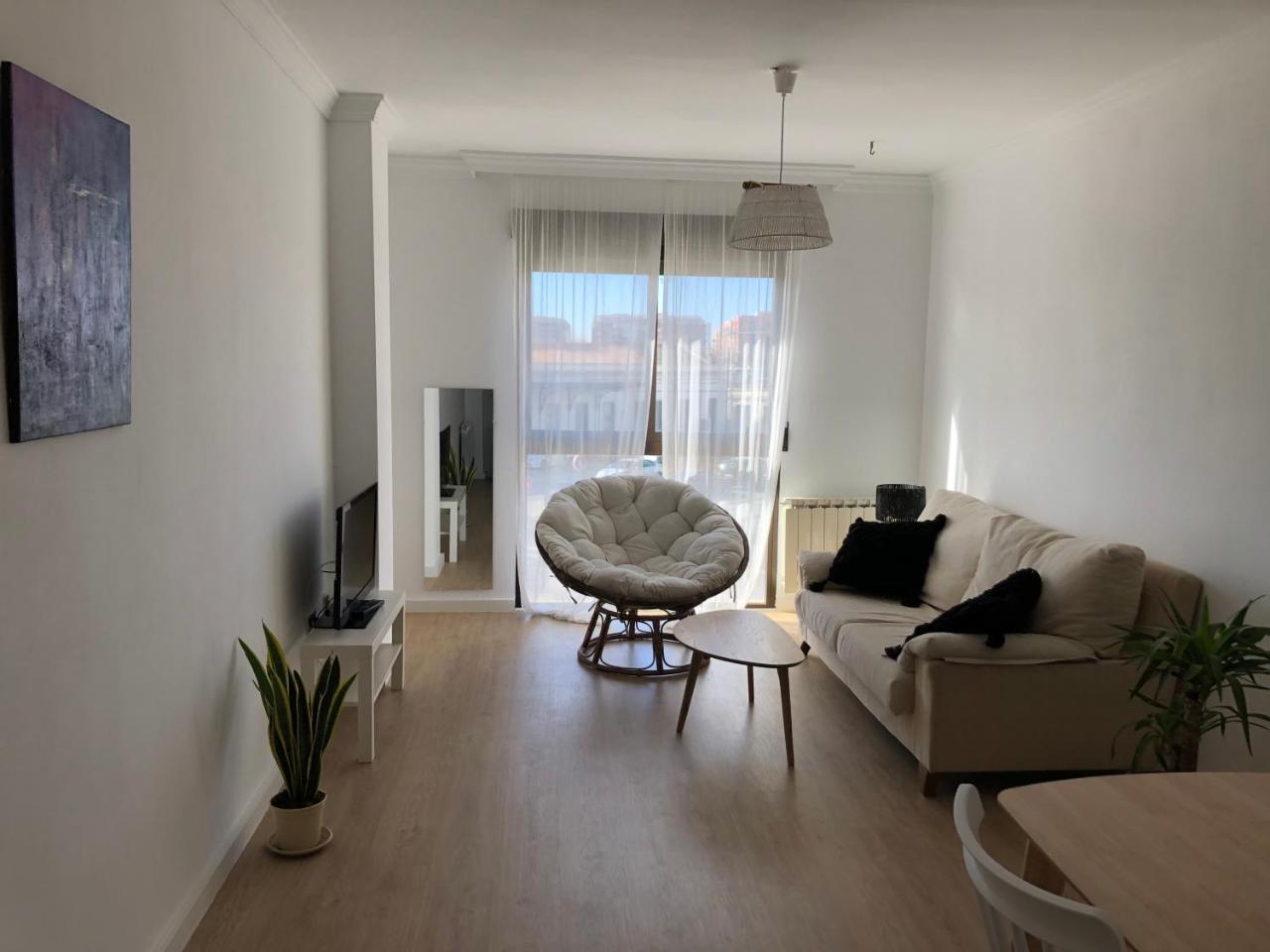 Apartamento Anida Junto a la Estacion de Tren — 4-Star Luxury Hotel in Granada, Spain