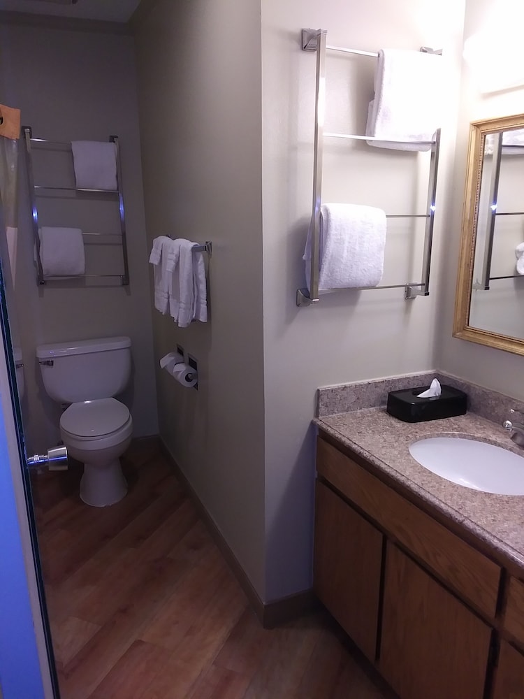 Travelodge by Wyndham Columbus State University - photo 28