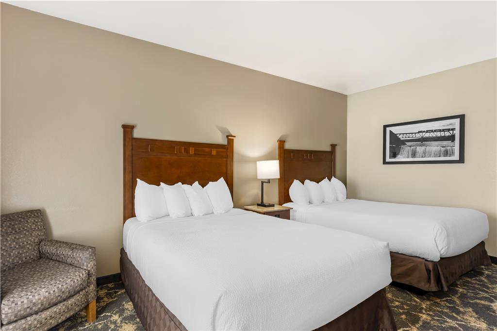 Best Western Plus Riverfront Hotel & Suites - photo 37