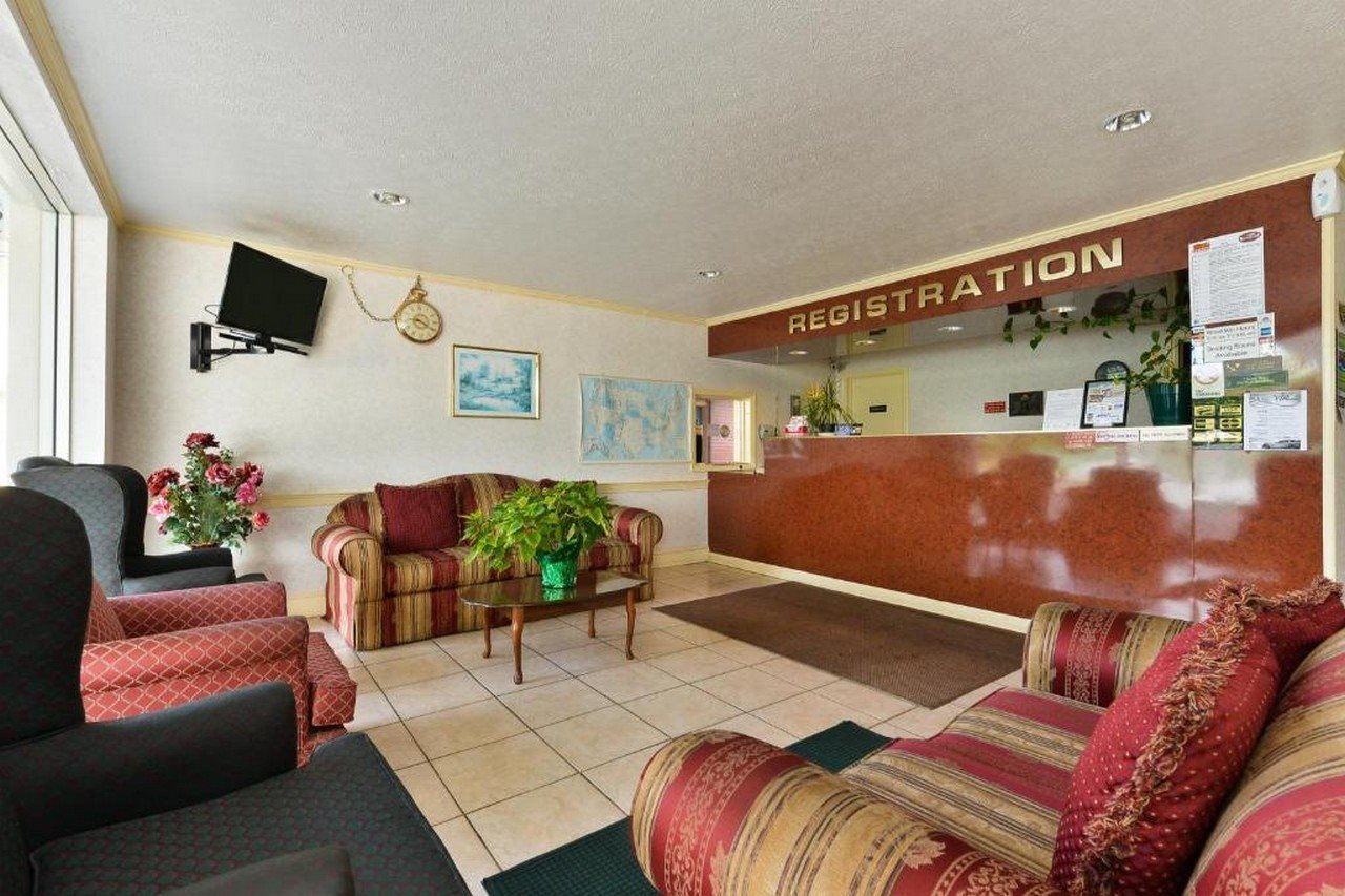Americas Best Value Inn & Suites South Boston - photo 5