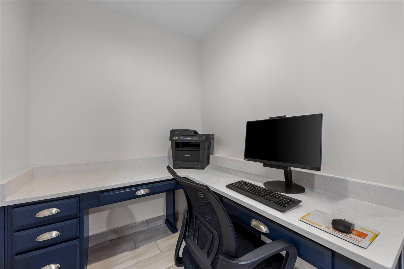 Comfort Suites London South - photo 47