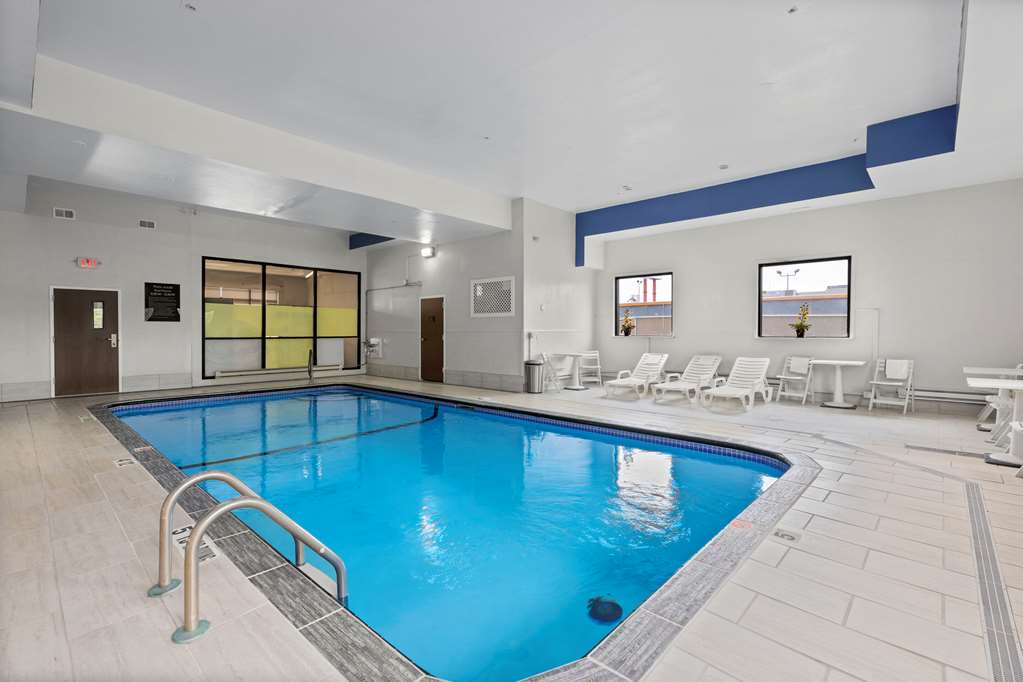 Comfort Inn & Suites Hazelwood St. Louis - photo 27