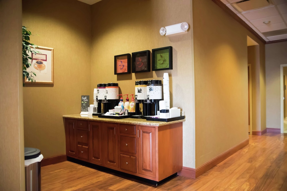 Hampton Inn Mountain Home - photo 11