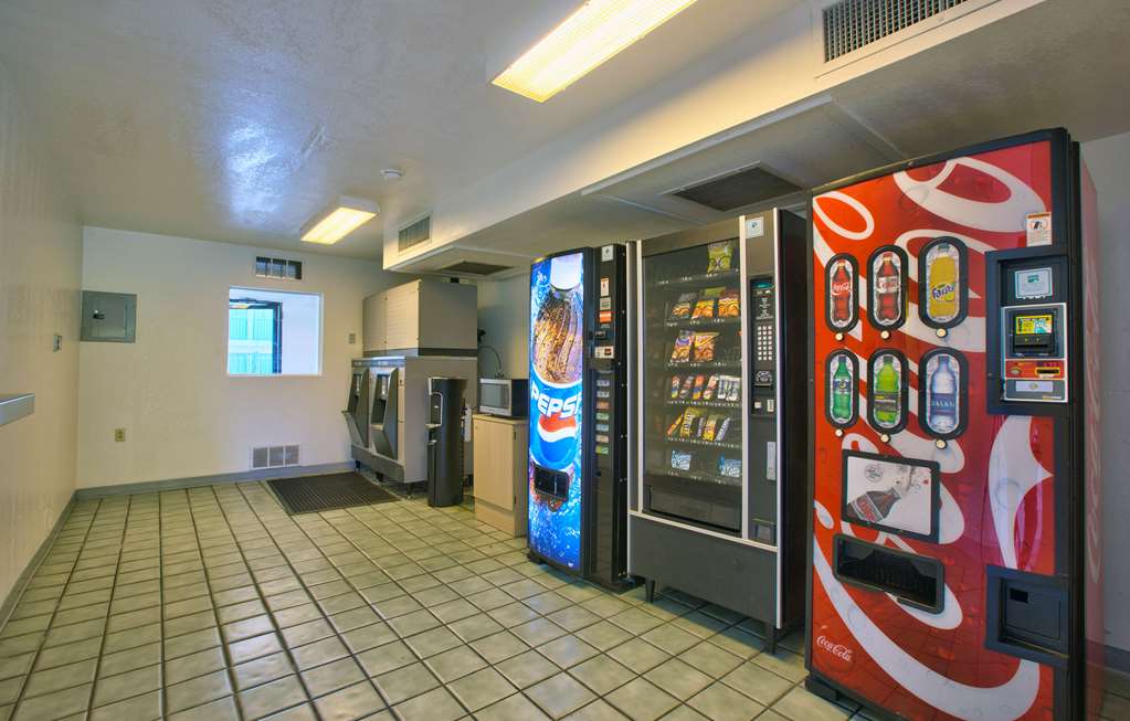 Motel 6 Valdosta GA University - photo 26