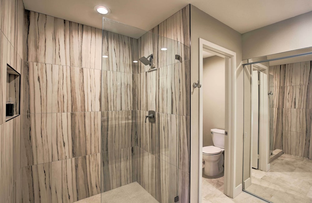Luxury Remodeled Palm Desert Resort Condo - photo 12