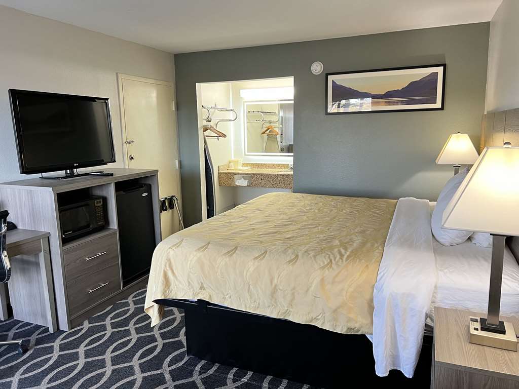 Quality Inn Manning I 95 - photo 7