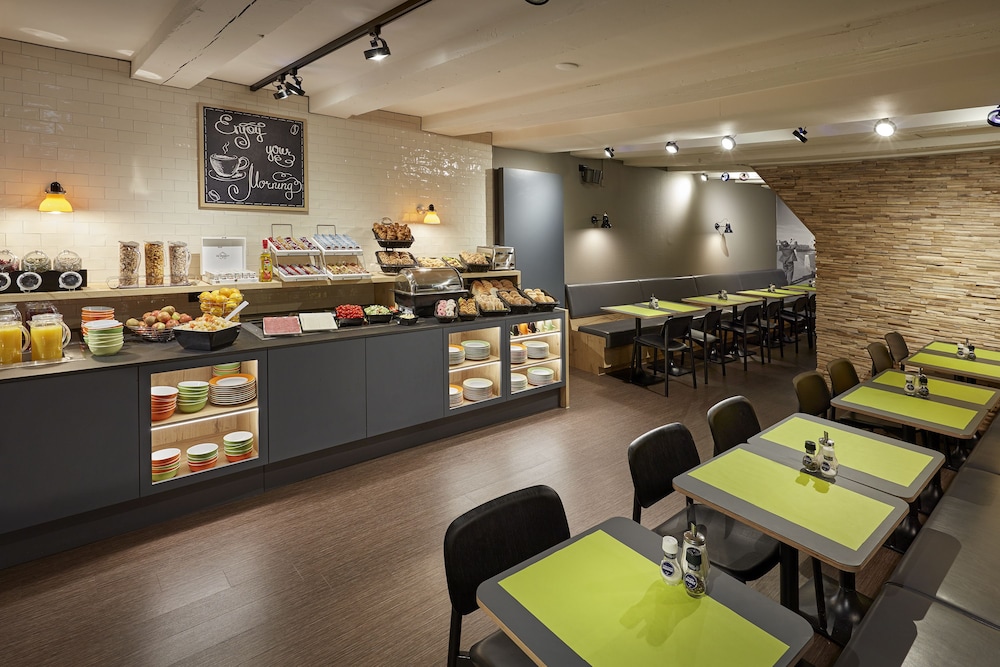 מזון ומשקאות