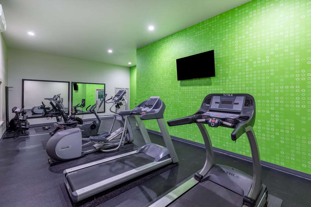 La Quinta Inn & Suites by Wyndham Rockwall - photo 8