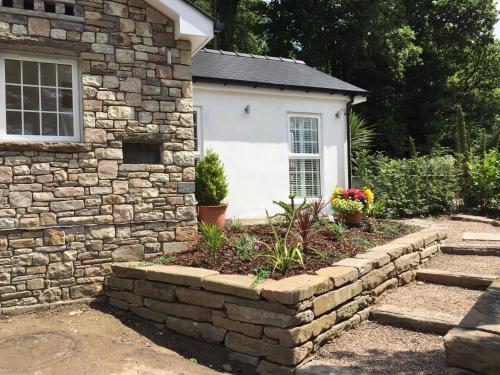 The Old Rectory - carbon neutral hotel in Pencoed