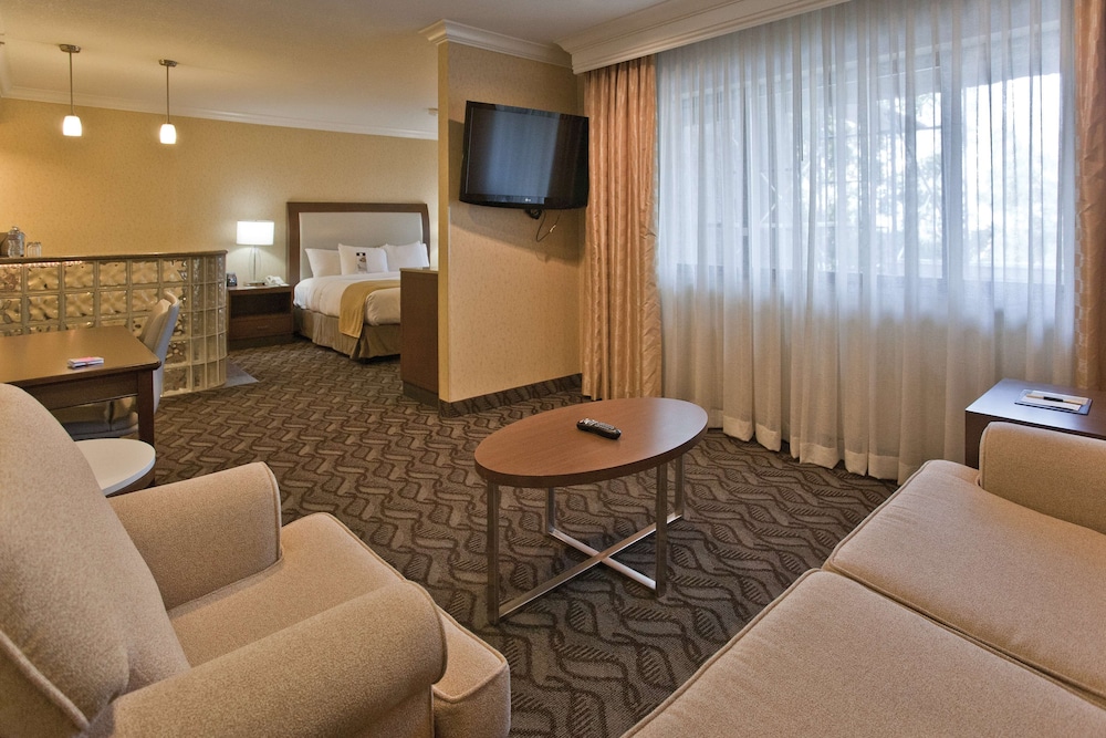 DoubleTree by Hilton Los Angeles Rosemead - photo 33