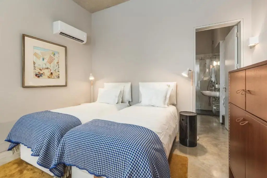 Tanger Suite Foz Serralves & Beach — 4-Star Luxury Hotel in Porto, Portugal