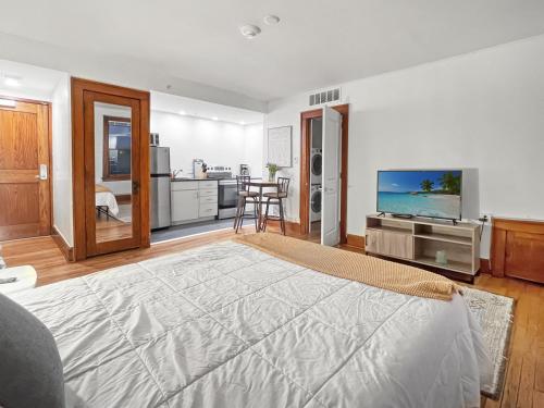 Walk to 3 Breweries 1 Bed Apartment — 4-Star Luxury Hotel in Des Moines, United States