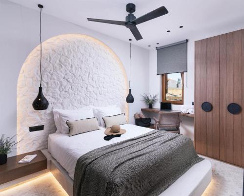 Kedros Katikies in Alimos, Greece