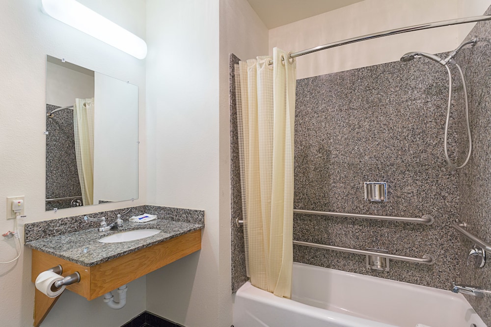 Budget Inn and Suites Texas - photo 24