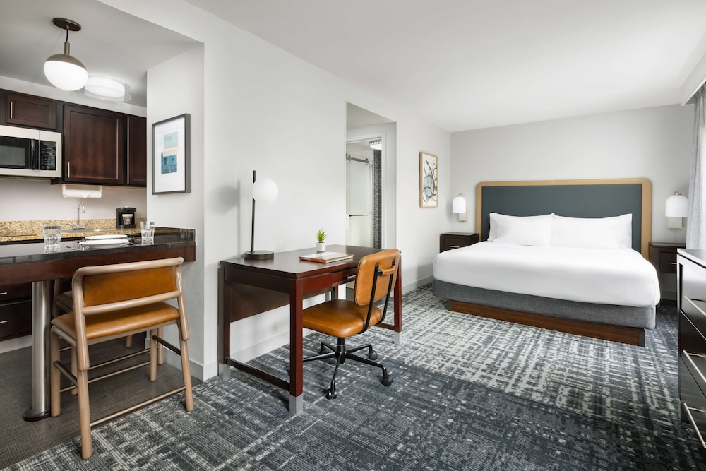 Homewood Suites by Hilton Manchester Airport - photo 19