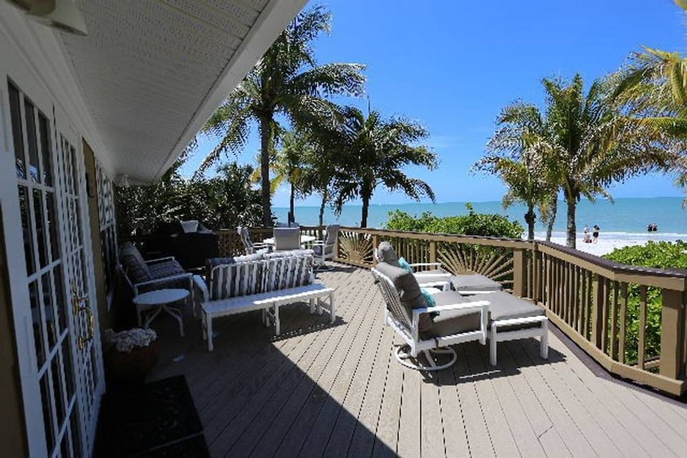 3610 Estero Blvd - photo 16