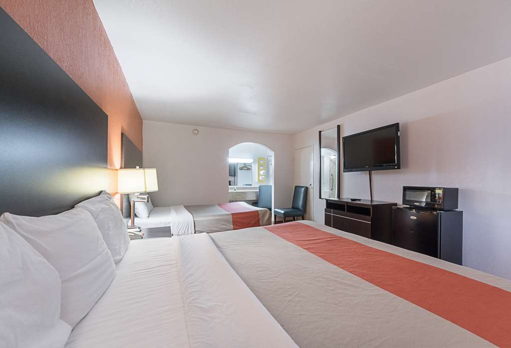 Motel 6 San Antonio TX I10 West - photo 22