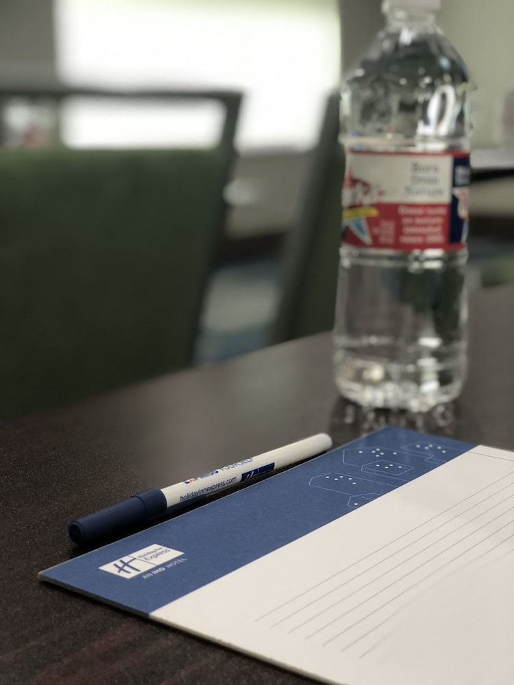 Holiday Inn Express and Suites Houston Westchase Westheimer by IHG - photo 84