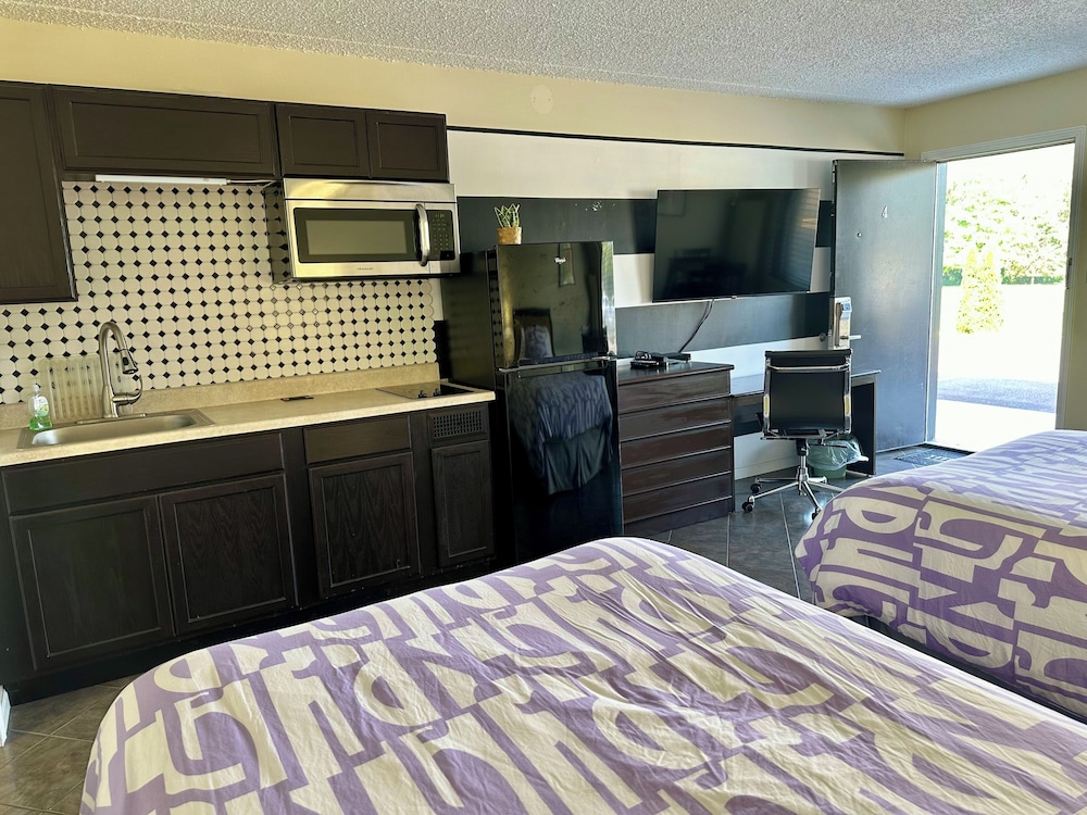 Geneva Wells Inn - photo 20