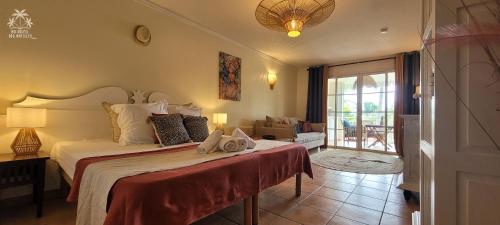 Studio Sable 2 4 pers face à la mer — 4-Star Luxury Hotel in Sainte-Anne, Guadeloupe