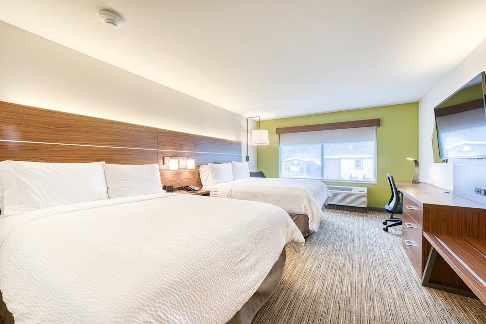 Holiday Inn Express & Suites Manitou Springs by IHG - photo 10