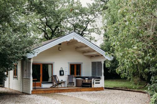 Blissful Corner Lodge Great Ayton Yorkshire with hot tub and onsite bistro