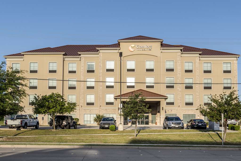 Comfort Inn & Suites Fort Worth Fossil Creek - photo 8